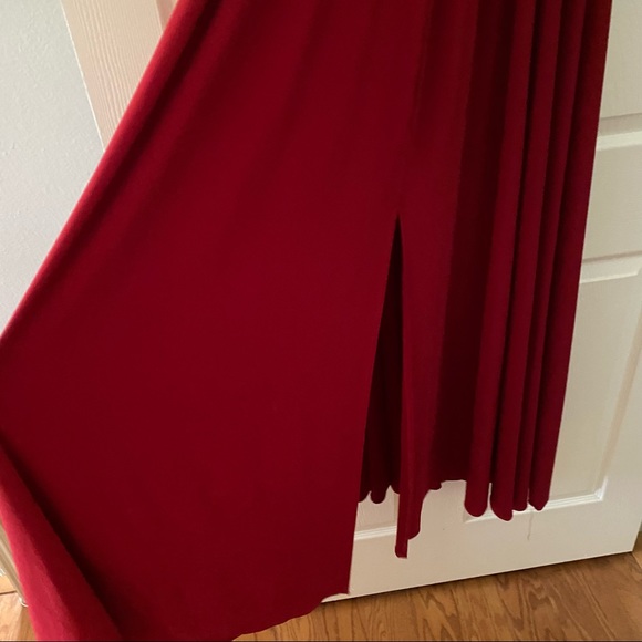 Evening Gown JS Boutique Red with sequins around waist key hole neck size 16 - Picture 6 of 8